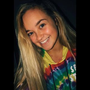 Meet your Posher, Jillian